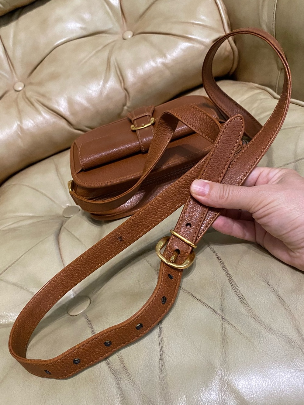 RARE Gucci Vintage Camera Bag COA Web Stripe Crossbody Cognac Leather - Picture 11 of 16